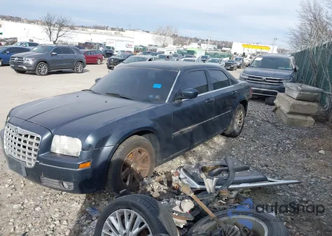 2007 Chrysler 300 Touring из США, поврежденный, VIN 2C3KA53G47H794877